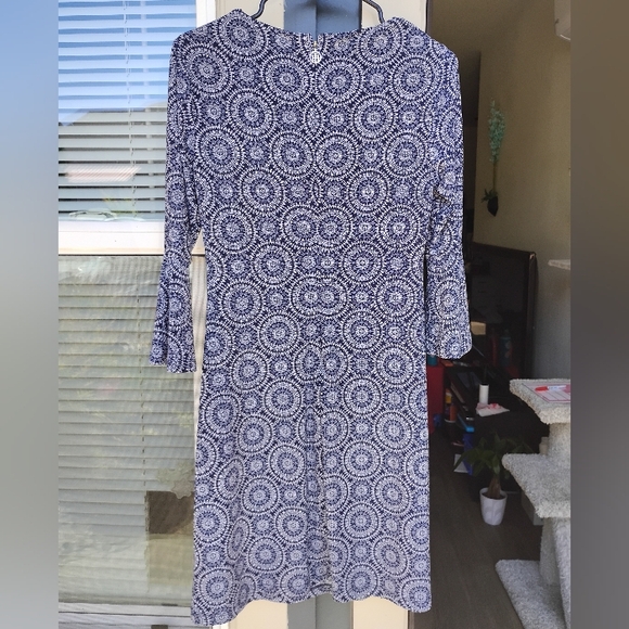 Tommy Hilfiger Blue White Medallion Print Shift Dress – Women’s Size 4 - Picture 6 of 10